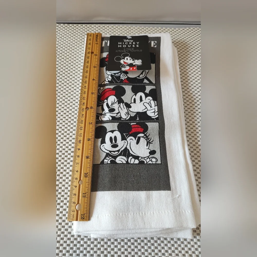 2 pack Disney Mickey Mouse Kitchen Towels Mickey and Minnie Mouse Photo NWT